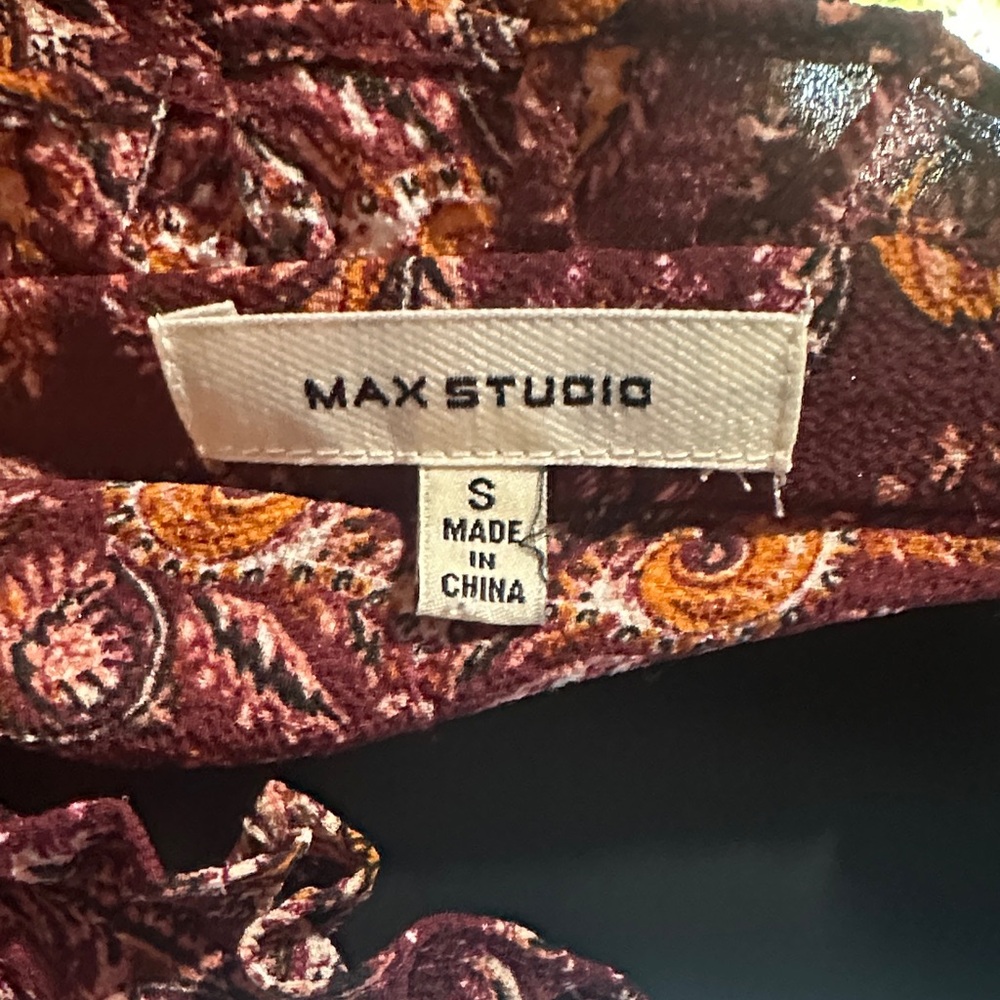 Max Studio Elegant Long Sleeve Patterned Dress - image 3